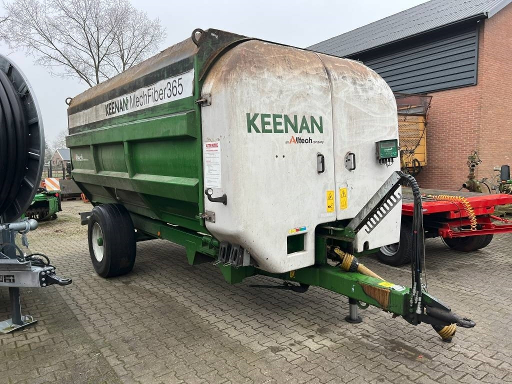 Keenan Mech-Fiber 365 - Forage mixer wagon: picture 4 Keenan Mech-Fiber 365 - Forage mixer wagon: picture 4