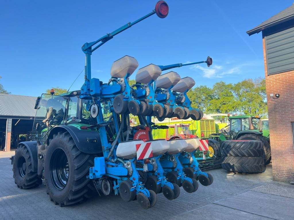 Monosem NG PLUS 8 - Precision seeder: picture 1 Monosem NG PLUS 8 - Precision seeder: picture 1