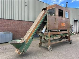 Schouten Kwartet sorteermachine - Post-harvest equipment: picture 1 Schouten Kwartet sorteermachine - Post-harvest equipment: picture 1