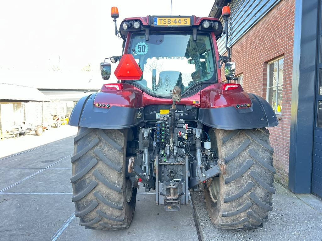 Valtra T 174 Versu - Farm tractor: picture 4 Valtra T 174 Versu - Farm tractor: picture 4