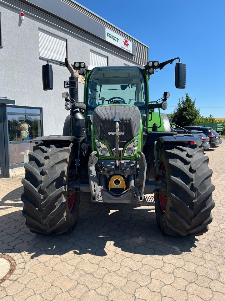 Fendt 724 Vario S4 - Farm tractor: picture 3 Fendt 724 Vario S4 - Farm tractor: picture 3