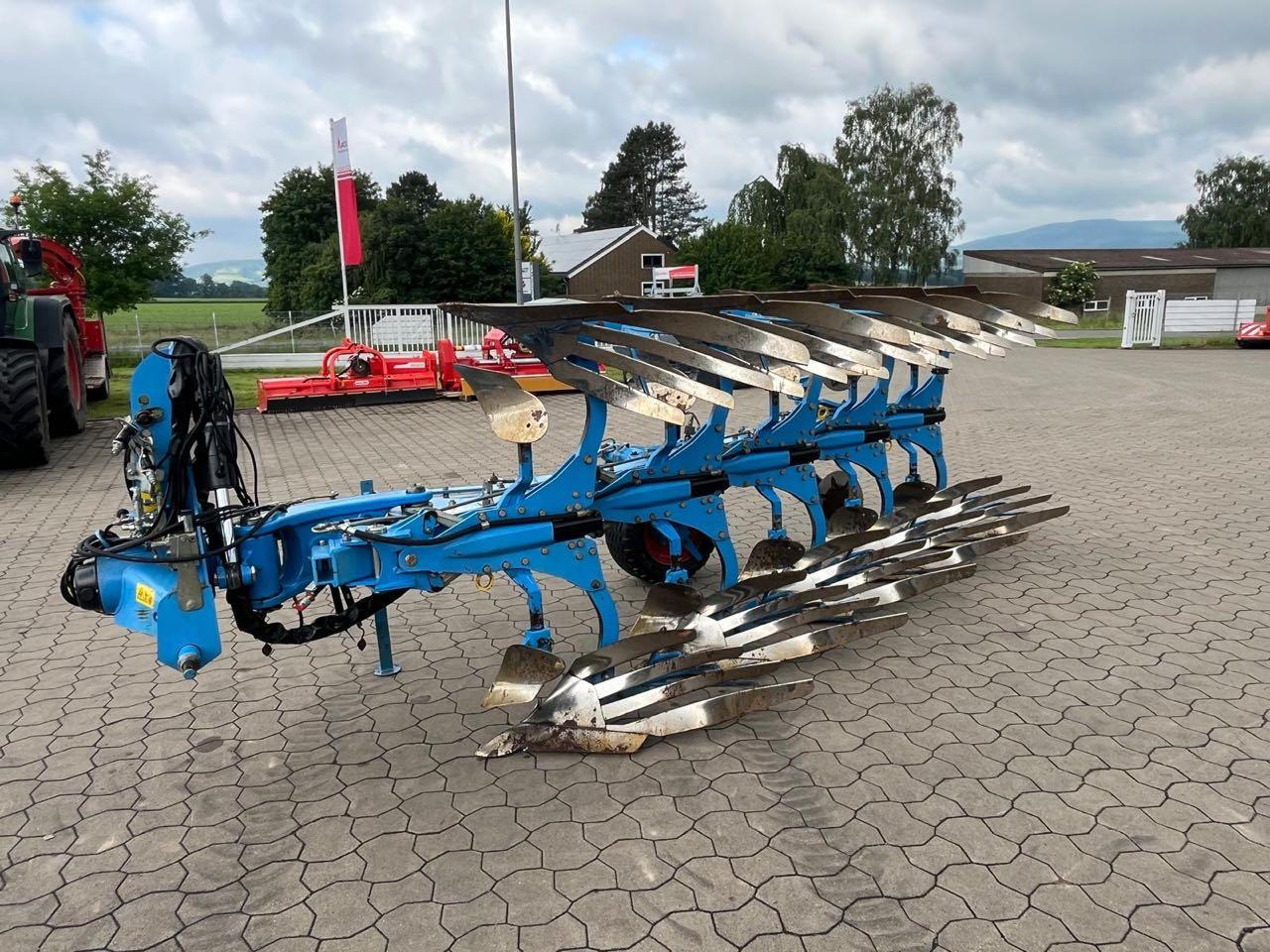 Lemken Juwel 8 V T 5 L 90 TurnControl - Plough: picture 1 Lemken Juwel 8 V T 5 L 90 TurnControl - Plough: picture 1