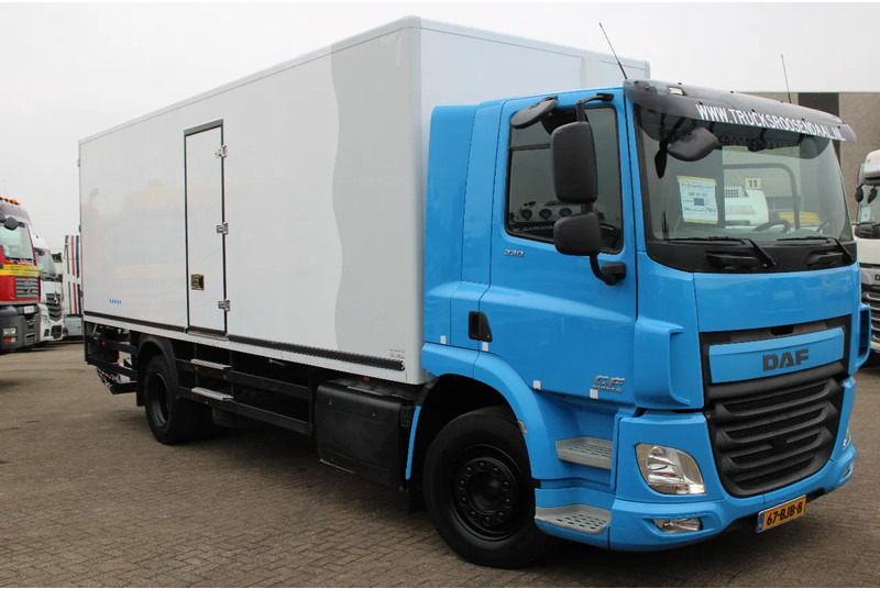DAF CF 330 + EURO 6 + LIFT + 20T - Refrigerated truck: picture 3 DAF CF 330 + EURO 6 + LIFT + 20T - Refrigerated truck: picture 3