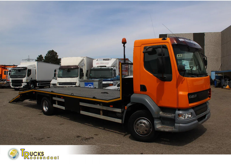 DAF LF 55.220 + HYDROLIC RAMPS + MANUAL - Car transporter truck: picture 1 DAF LF 55.220 + HYDROLIC RAMPS + MANUAL - Car transporter truck: picture 1