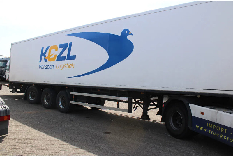 Groenewegen 3x BPW +3 TONS lift - Closed box semi-trailer: picture 2 Groenewegen 3x BPW +3 TONS lift - Closed box semi-trailer: picture 2