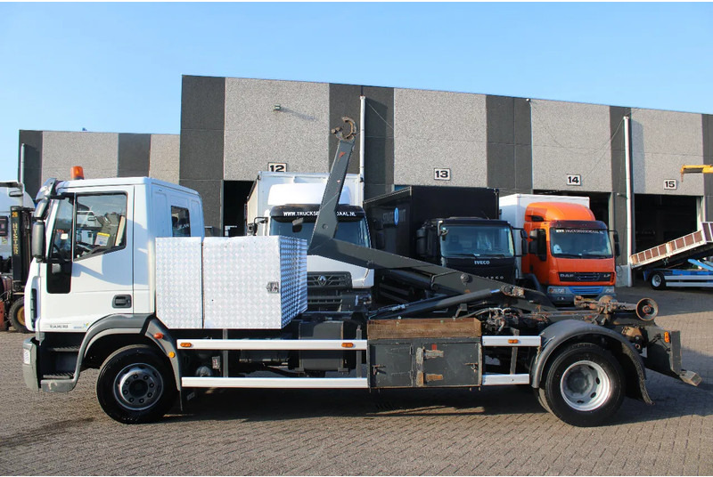 Iveco Eurocargo 150E18 + manual + 3p - Hook lift truck: picture 2 Iveco Eurocargo 150E18 + manual + 3p - Hook lift truck: picture 2