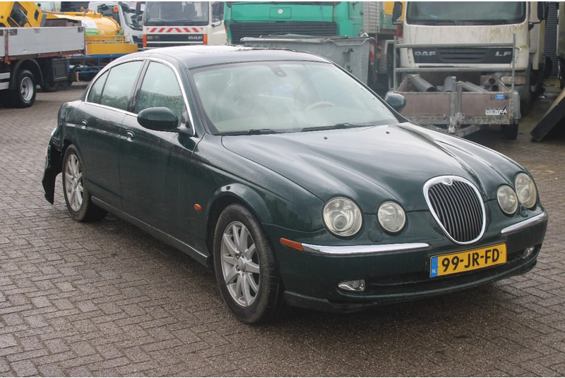 Jaguar S-TYPE 3.0 V6 EXECUTIVE +EURO 3 - Saloon car: picture 3 Jaguar S-TYPE 3.0 V6 EXECUTIVE +EURO 3 - Saloon car: picture 3