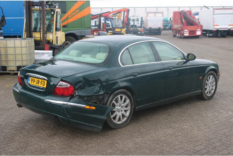 Jaguar S-TYPE 3.0 V6 EXECUTIVE +EURO 3 - Saloon car: picture 5 Jaguar S-TYPE 3.0 V6 EXECUTIVE +EURO 3 - Saloon car: picture 5