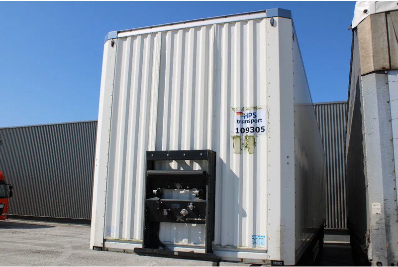 Kässbohrer 3x axle + bpw - Closed box semi-trailer: picture 3 Kässbohrer 3x axle + bpw - Closed box semi-trailer: picture 3