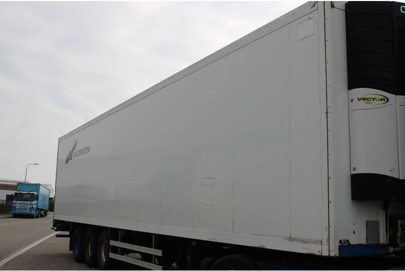 Krone 3x bpw + carrier vector + 265 height + apk 05-24 - Refrigerated semi-trailer: picture 4 Krone 3x bpw + carrier vector + 265 height + apk 05-24 - Refrigerated semi-trailer: picture 4