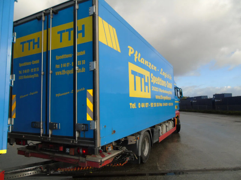 MAN TGA 18.400 + combi + lift + euro 5 + 2.70 - Box truck: picture 3 MAN TGA 18.400 + combi + lift + euro 5 + 2.70 - Box truck: picture 3