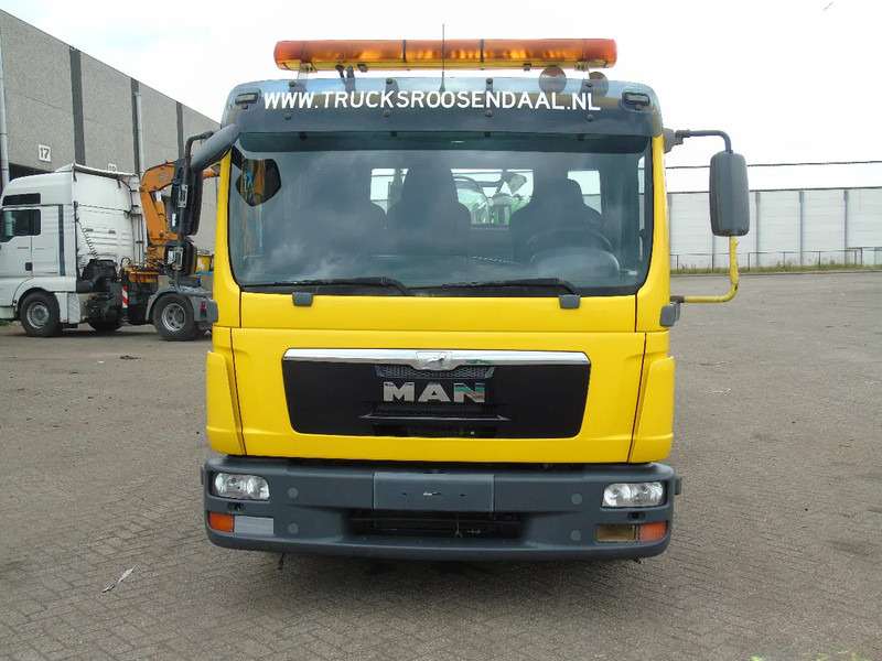 MAN TGL 8.180 + winch + MANUAL + EURO 5 + system working - Car transporter truck: picture 5 MAN TGL 8.180 + winch + MANUAL + EURO 5 + system working - Car transporter truck: picture 5