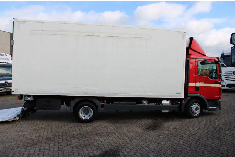 MAN TGL 8.220 + MANUAL - Refrigerated truck: picture 4 MAN TGL 8.220 + MANUAL - Refrigerated truck: picture 4