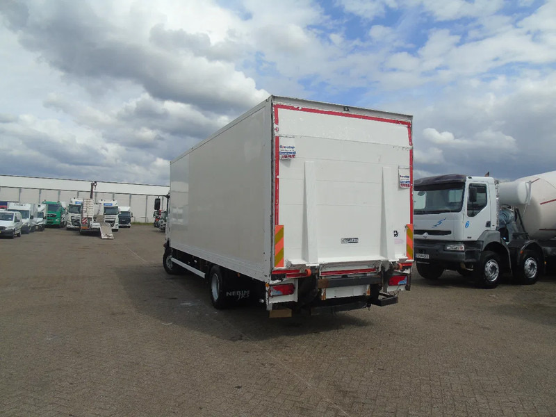 MAN TGM 15.250 + MANUAL + EURO 5 + LIFT - Box truck: picture 5 MAN TGM 15.250 + MANUAL + EURO 5 + LIFT - Box truck: picture 5