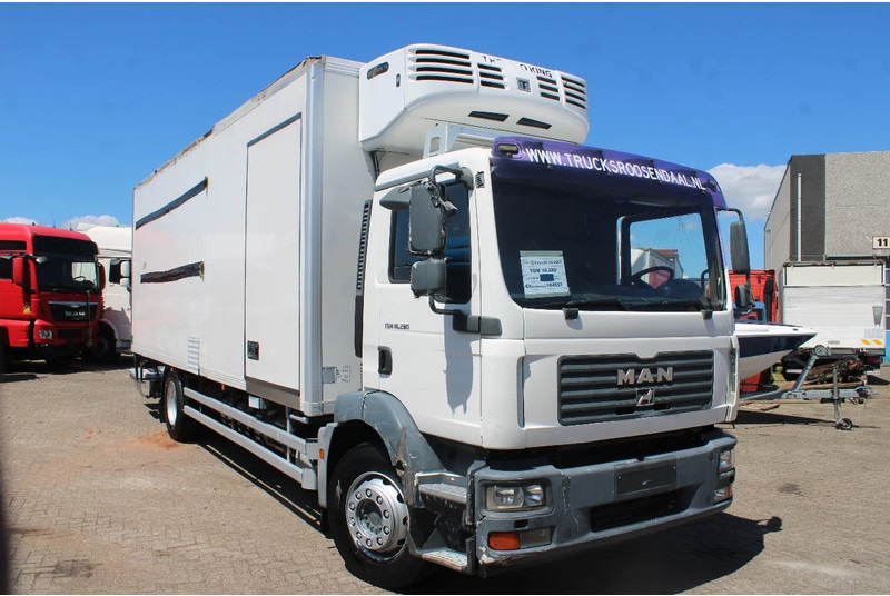 MAN TGM 18.280 + EURO 4 + LIFT + 18T - Refrigerated truck: picture 4 MAN TGM 18.280 + EURO 4 + LIFT + 18T - Refrigerated truck: picture 4