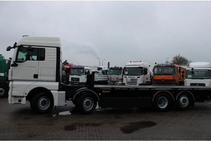Dropside/ Flatbed truck MAN TGX 26.440 + EURO 5 + Right Hand Drive: picture 8 Dropside/ Flatbed truck MAN TGX 26.440 + EURO 5 + Right Hand Drive: picture 8