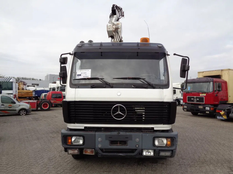 Mercedes-Benz SK 2433 + Semi-Auto + PTO + Serie 14 Crane + 3 pedals - Crane truck: picture 2 Mercedes-Benz SK 2433 + Semi-Auto + PTO + Serie 14 Crane + 3 pedals - Crane truck: picture 2