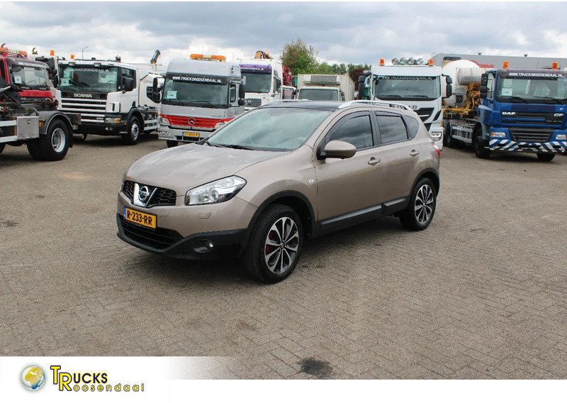 Nissan QASHQAI 2.0 AUTOMATIC / CAMERA - SUV: picture 1 Nissan QASHQAI 2.0 AUTOMATIC / CAMERA - SUV: picture 1