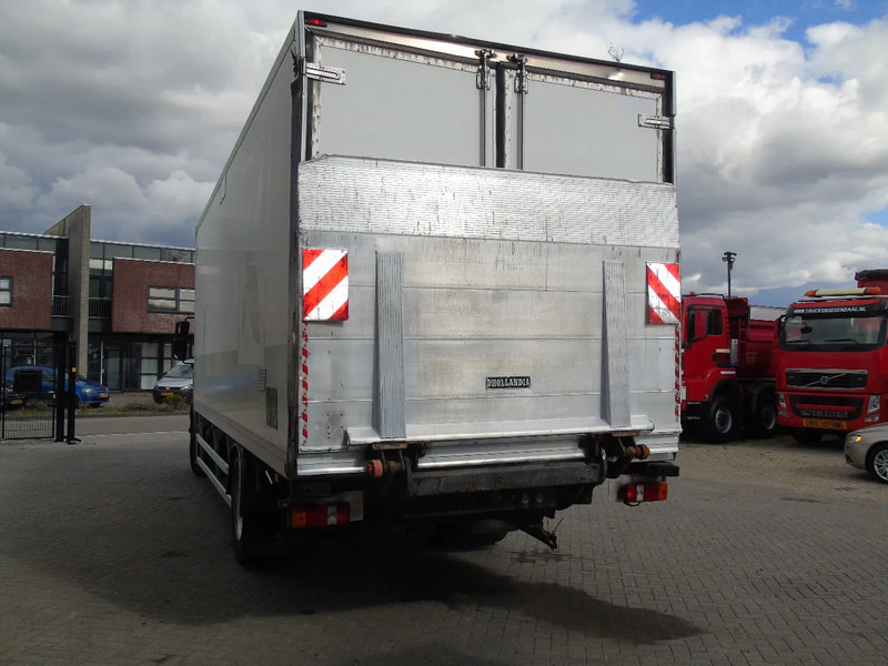 Renault Premium 370DXI + EURO 5 + MANUAL + 19T - Refrigerated truck: picture 4 Renault Premium 370DXI + EURO 5 + MANUAL + 19T - Refrigerated truck: picture 4