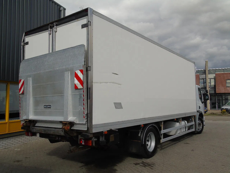 Renault Premium 370DXI + EURO 5 + MANUAL + 19T - Refrigerated truck: picture 5 Renault Premium 370DXI + EURO 5 + MANUAL + 19T - Refrigerated truck: picture 5