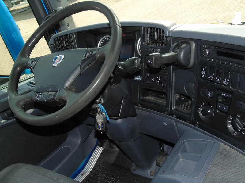 Scania P250 + EURO 6 + LIFT - Box truck: picture 4 Scania P250 + EURO 6 + LIFT - Box truck: picture 4