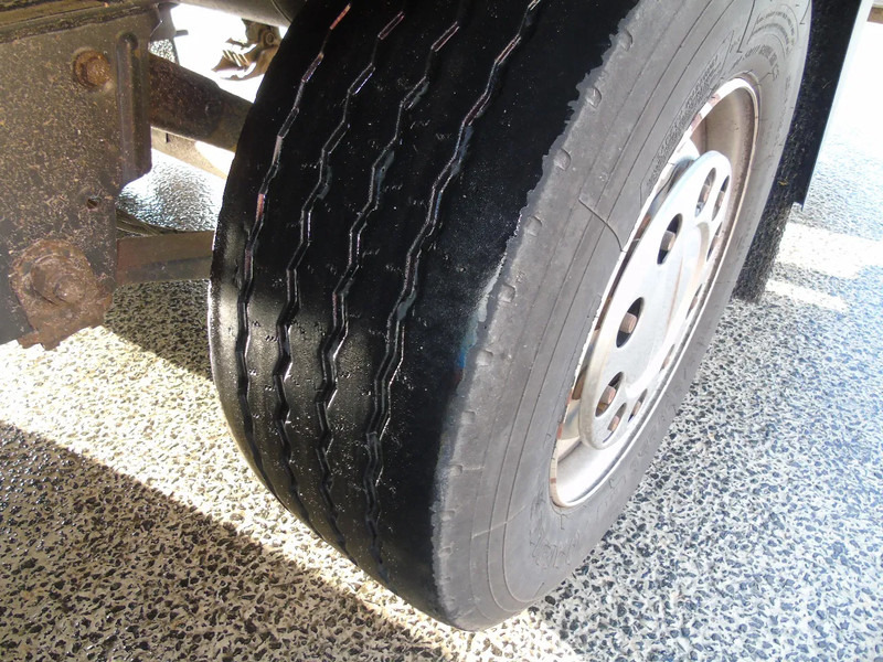 Schmitz Cargobull 2 AXLE + CARRIER + DHOLLANDIA LOADLIFT - Refrigerated trailer: picture 5 Schmitz Cargobull 2 AXLE + CARRIER + DHOLLANDIA LOADLIFT - Refrigerated trailer: picture 5