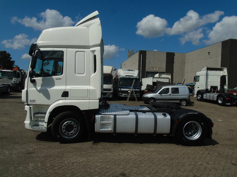 DAF CF 440 + EURO 6 - Tractor unit: picture 2 DAF CF 440 + EURO 6 - Tractor unit: picture 2