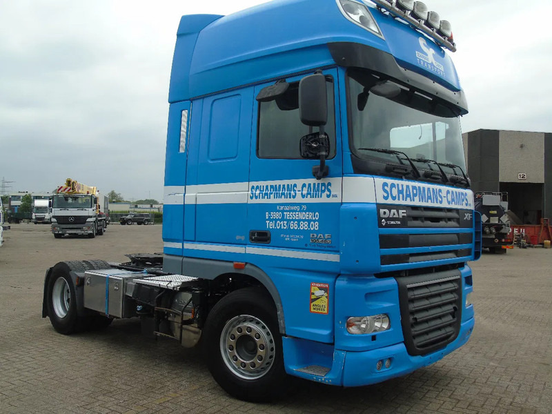 DAF XF 105.460 + EURO 5 + SSC - Tractor unit: picture 4 DAF XF 105.460 + EURO 5 + SSC - Tractor unit: picture 4