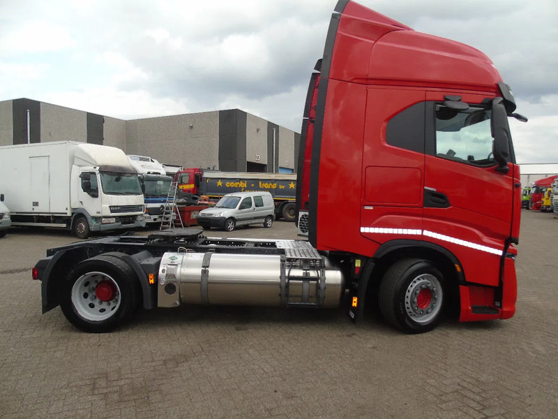Iveco S-WAY 460 + LNG + 10 PIECES IN STOCK - Tractor unit: picture 3 Iveco S-WAY 460 + LNG + 10 PIECES IN STOCK - Tractor unit: picture 3