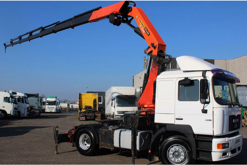 MAN 19.414 F2000 + PALFINGER PK35000 F + EURO 2 + MANUAL - Tractor unit: picture 2 MAN 19.414 F2000 + PALFINGER PK35000 F + EURO 2 + MANUAL - Tractor unit: picture 2