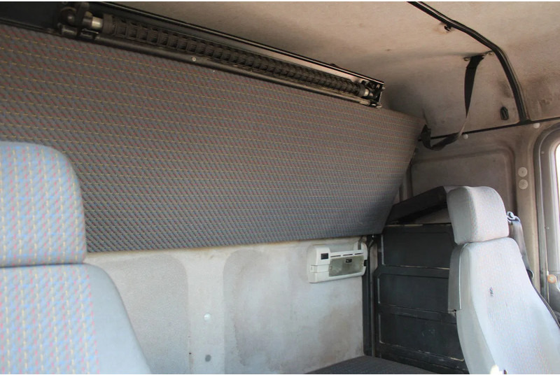 Tractor unit MAN 19.414 F2000 + PALFINGER PK35000 F + EURO 2 + MANUAL: picture 18