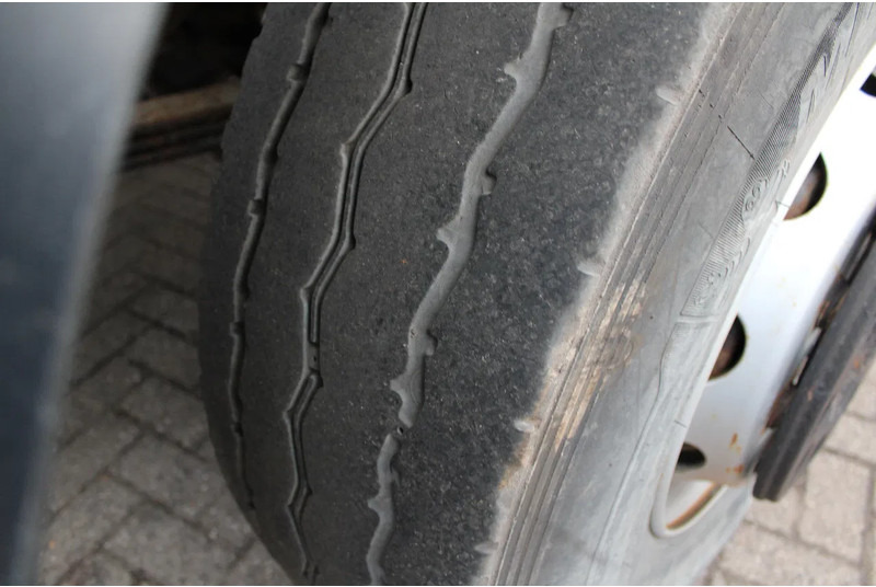 Tractor unit MAN F 26.364 + 6X4 + BIG AXLE + EURO 2 + MANUAL: picture 19