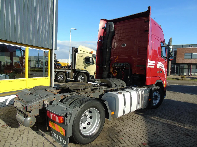 Volvo FH 420 + XL CABINE + EURO 5+ MANUAL - Tractor unit: picture 3 Volvo FH 420 + XL CABINE + EURO 5+ MANUAL - Tractor unit: picture 3
