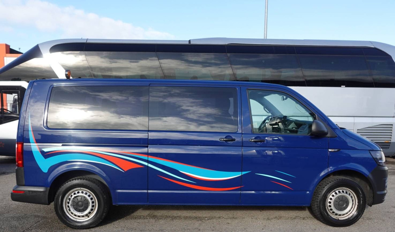 Volkswagen T6 Transporter Kasten-Kombi lang*9Sitze*Klima* - People carrier: picture 3 Volkswagen T6 Transporter Kasten-Kombi lang*9Sitze*Klima* - People carrier: picture 3