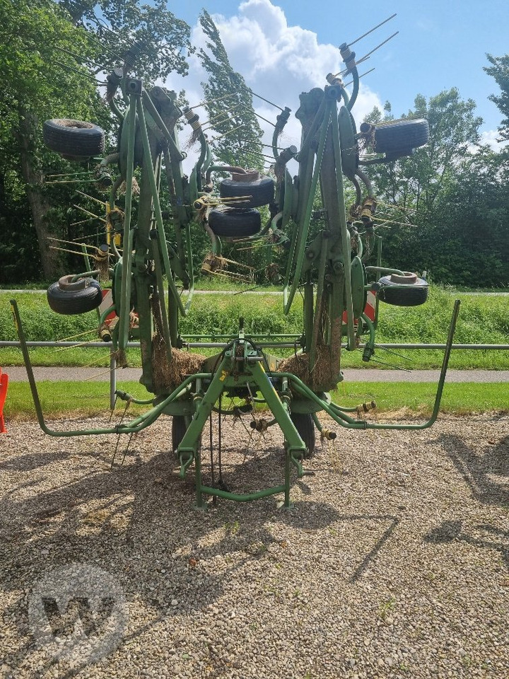 Krone KW 8.82/8 - Tedder/ Rake: picture 4 Krone KW 8.82/8 - Tedder/ Rake: picture 4