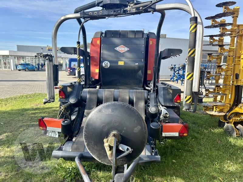 Kuhn VBP 2160 - Round baler: picture 4 Kuhn VBP 2160 - Round baler: picture 4