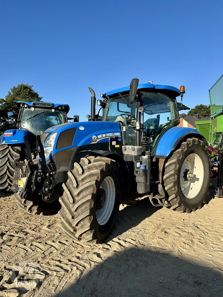 New Holland T 7.210 - Farm tractor: picture 1 New Holland T 7.210 - Farm tractor: picture 1