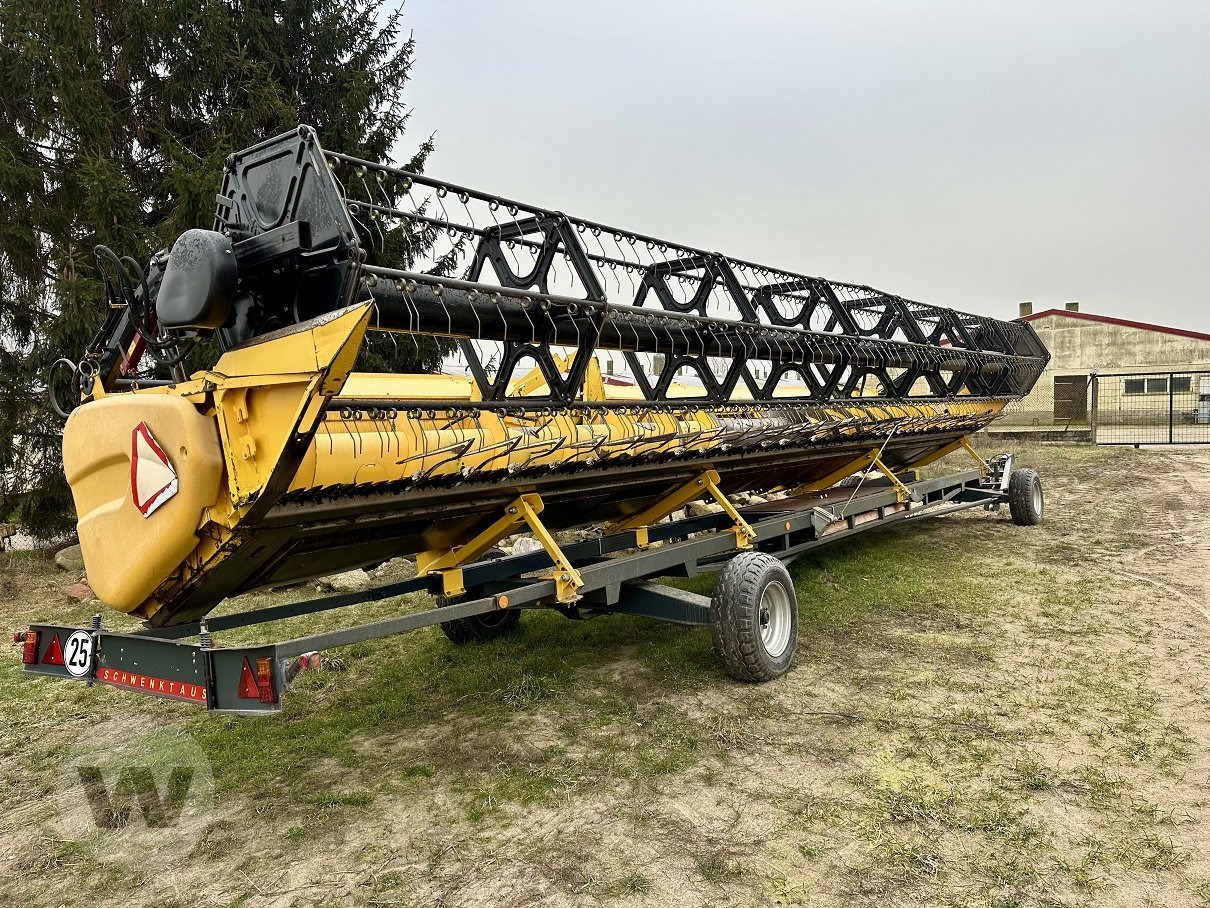 New Holland VARIFEED 10,70 M - Grain header: picture 3 New Holland VARIFEED 10,70 M - Grain header: picture 3