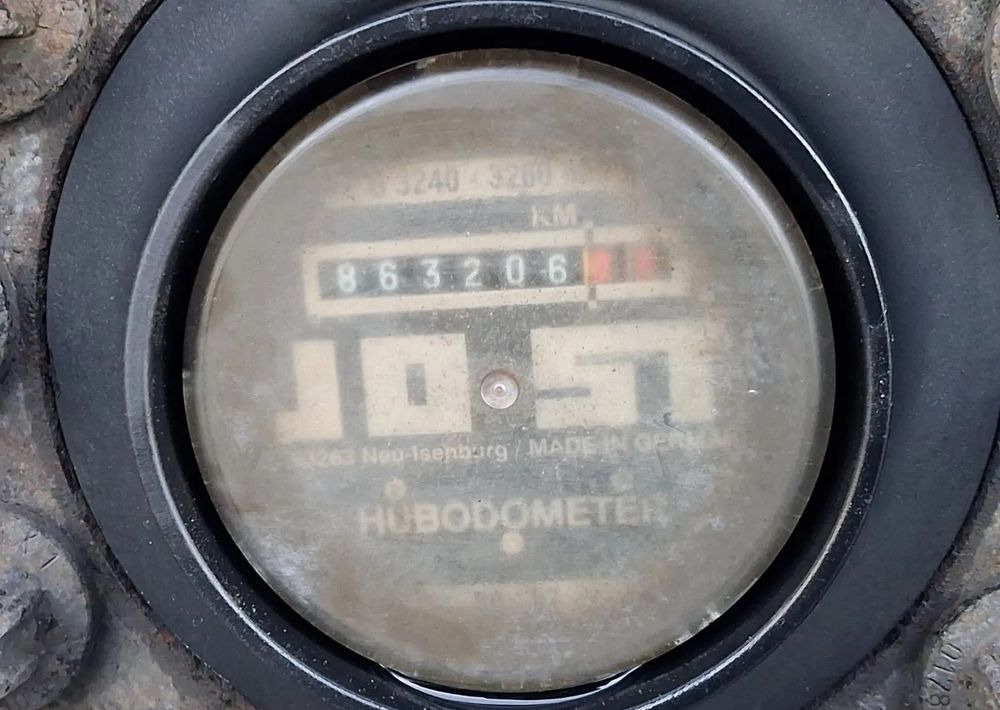 Refrigerated semi-trailer Schmitz Cargobull SKO24, Agregat Carrier Maxima 1300: picture 14 Refrigerated semi-trailer Schmitz Cargobull SKO24, Agregat Carrier Maxima 1300: picture 14