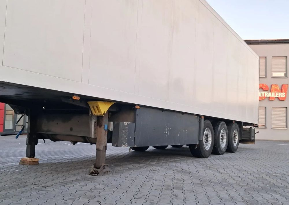 Refrigerated semi-trailer Schmitz Cargobull SKO24, Agregat Carrier Maxima 1300: picture 7 Refrigerated semi-trailer Schmitz Cargobull SKO24, Agregat Carrier Maxima 1300: picture 7