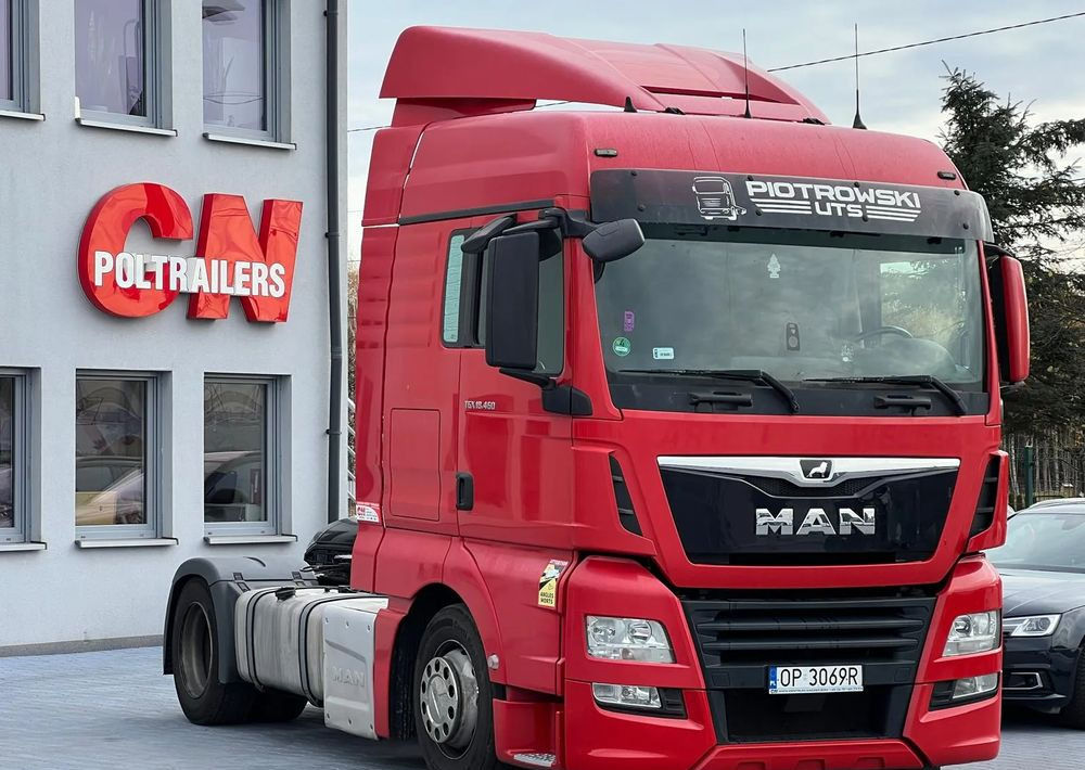 MAN TGX 18.420 XLX LOW DECK - Tractor unit: picture 2 MAN TGX 18.420 XLX LOW DECK - Tractor unit: picture 2