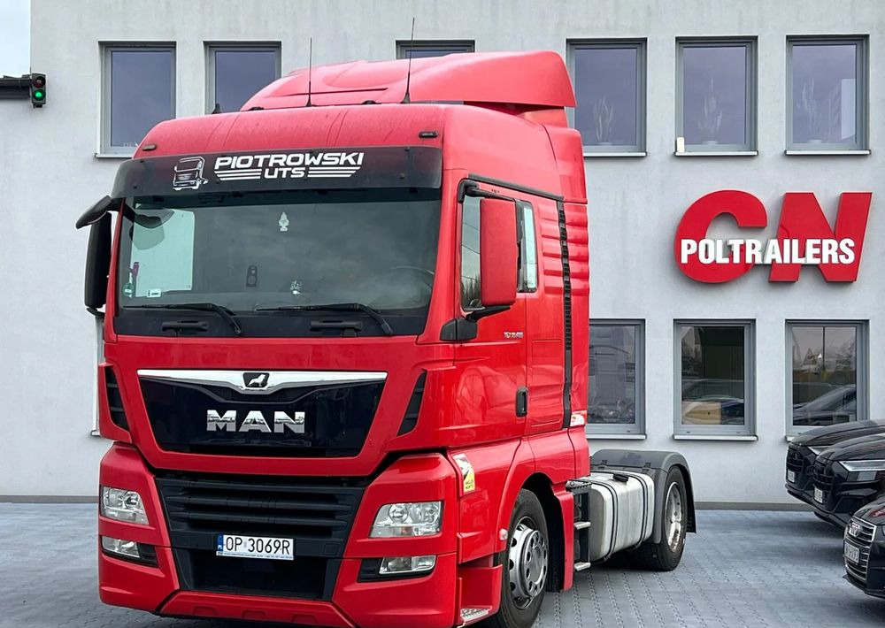 MAN TGX 18.420 XLX LOW DECK - Tractor unit: picture 1 MAN TGX 18.420 XLX LOW DECK - Tractor unit: picture 1