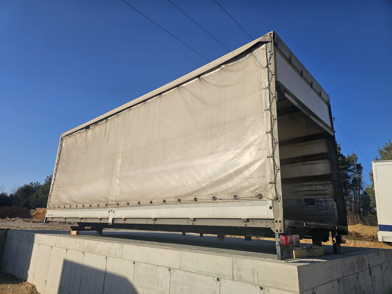 MERCEDES ATEGO / SPIER complete body + PALGINGER 1500kg ALU TAIL LIFT - Curtainside swap body: picture 3 MERCEDES ATEGO / SPIER complete body + PALGINGER 1500kg ALU TAIL LIFT - Curtainside swap body: picture 3