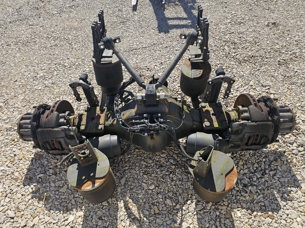 MERCEDES-BENZ ACTROS MP4 / COMPLETE REAR AXLE / R440 /RATIO: 2.733 - Rear axle: picture 5 MERCEDES-BENZ ACTROS MP4 / COMPLETE REAR AXLE / R440 /RATIO: 2.733 - Rear axle: picture 5