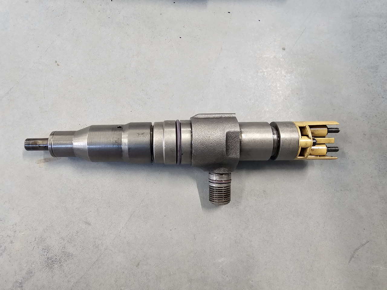 MERCEDES-BENZ ATEGO MP4 EURO 6 / INJECTORS SET / OM936 / A9361787002 - Injector: picture 3 MERCEDES-BENZ ATEGO MP4 EURO 6 / INJECTORS SET / OM936 / A9361787002 - Injector: picture 3