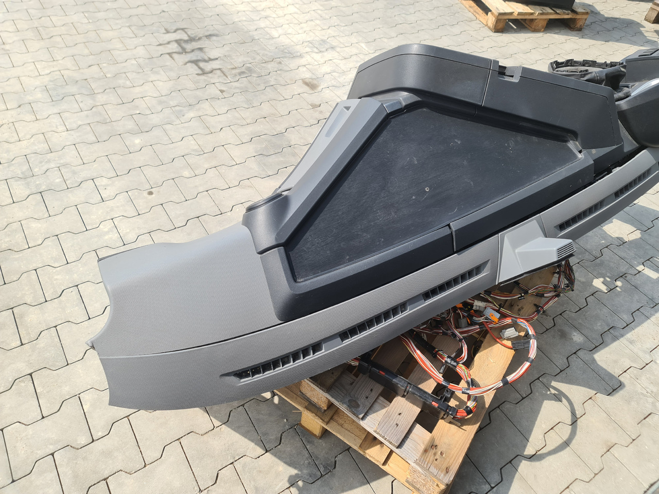 RENAULT RANGE T / COMPLETE DASHBOARD - Dashboard: picture 4 RENAULT RANGE T / COMPLETE DASHBOARD - Dashboard: picture 4