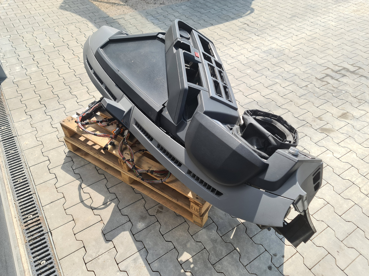 RENAULT RANGE T / COMPLETE DASHBOARD - Dashboard: picture 5 RENAULT RANGE T / COMPLETE DASHBOARD - Dashboard: picture 5