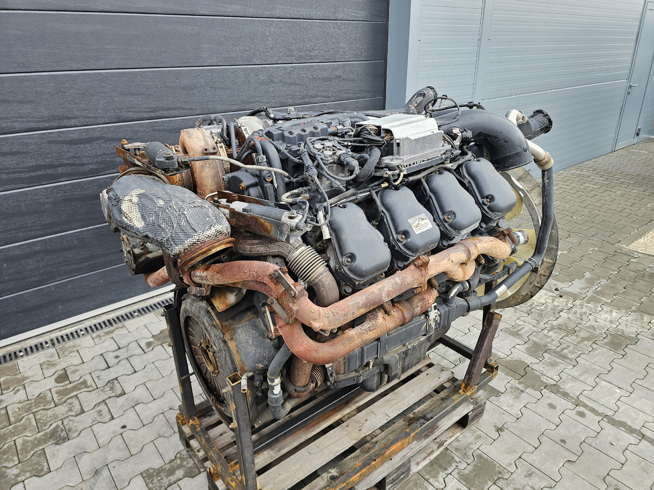 SCANIA ENGINE / DC16 102 580HP 580KM V8 / EURO6 / WORLDWIDE DELIVERY - Engine for Truck: picture 2 SCANIA ENGINE / DC16 102 580HP 580KM V8 / EURO6 / WORLDWIDE DELIVERY - Engine for Truck: picture 2