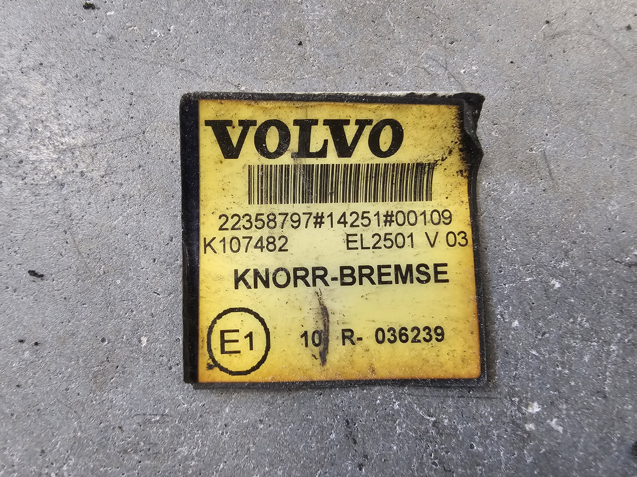 VOLVO FH4 FM4 EURO 6 / AIR DRYIER / EL2501 / 22358797 - Brake valve: picture 5 VOLVO FH4 FM4 EURO 6 / AIR DRYIER / EL2501 / 22358797 - Brake valve: picture 5
