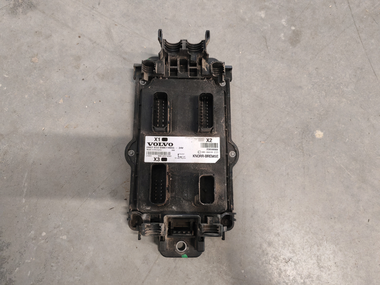 VOLVO FH5 FM5 EURO 6 / EBS CONTROL UNIT / 23050066 - ECU: picture 2 VOLVO FH5 FM5 EURO 6 / EBS CONTROL UNIT / 23050066 - ECU: picture 2